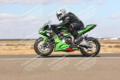 media/Nov-03-2024-TrackDaz (Sun) [[44580f4982]]/B Group/1220pm (Wheelie Bump)/